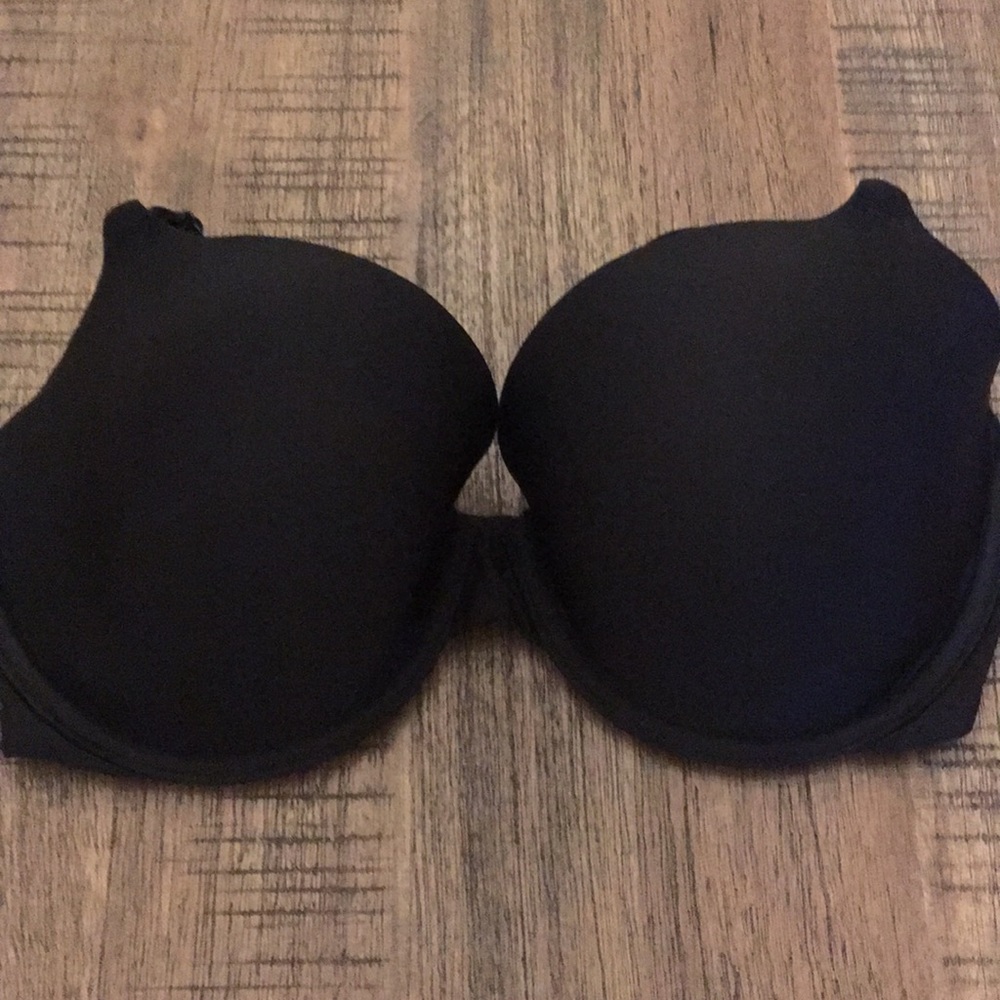 Victoria’s Secret Demi lined TShirt bra